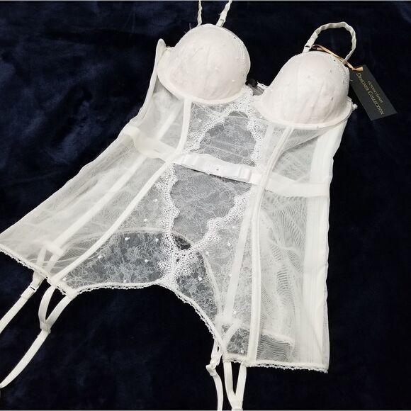 Victoria's Secret Designer Collection Corset - Picture 3 of 14